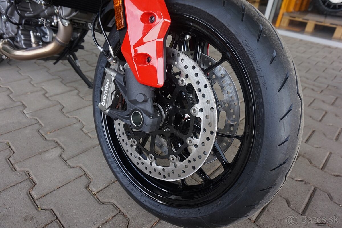 Ducati Hypermotard V2 RED - 9