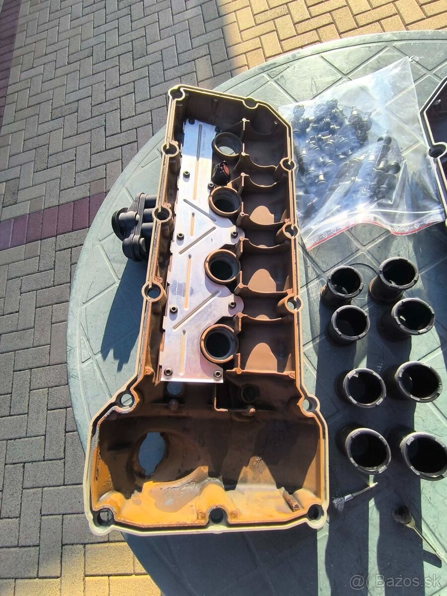 BMW E92 M3 Kryt hlavy valcov - 9