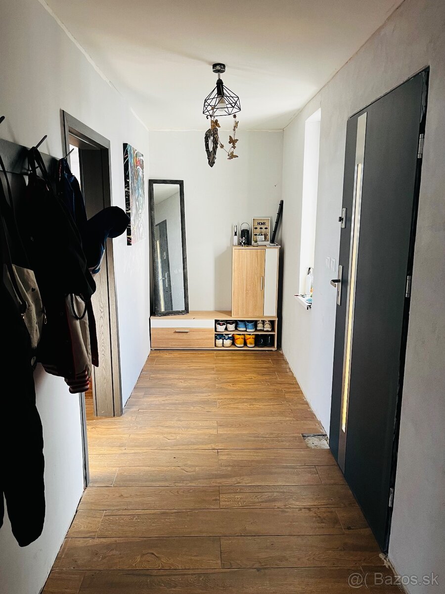 Čiast. rekonštr RD, 1169m2, Sedliská, VT - 9