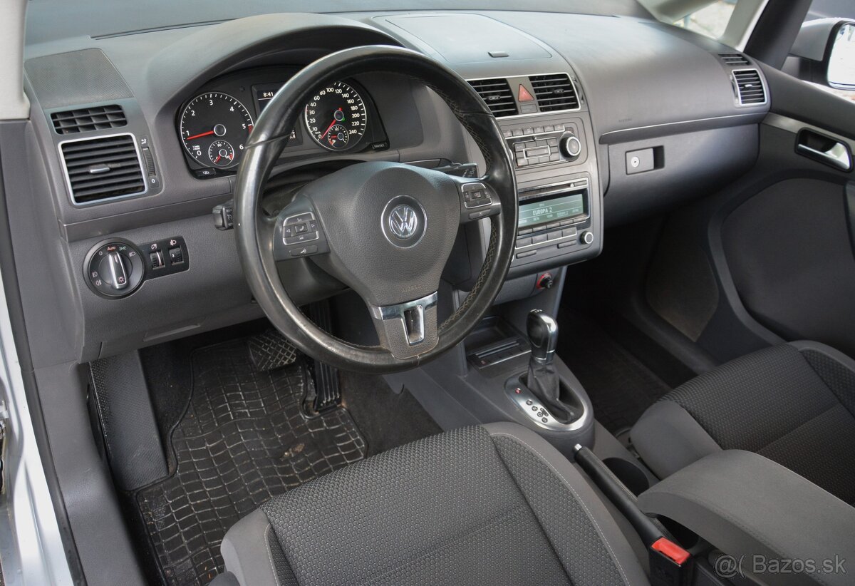 Volkswagen Touran 1.60 TDI , 1. majiteľ, Sr. voz, automat, 7 - 9