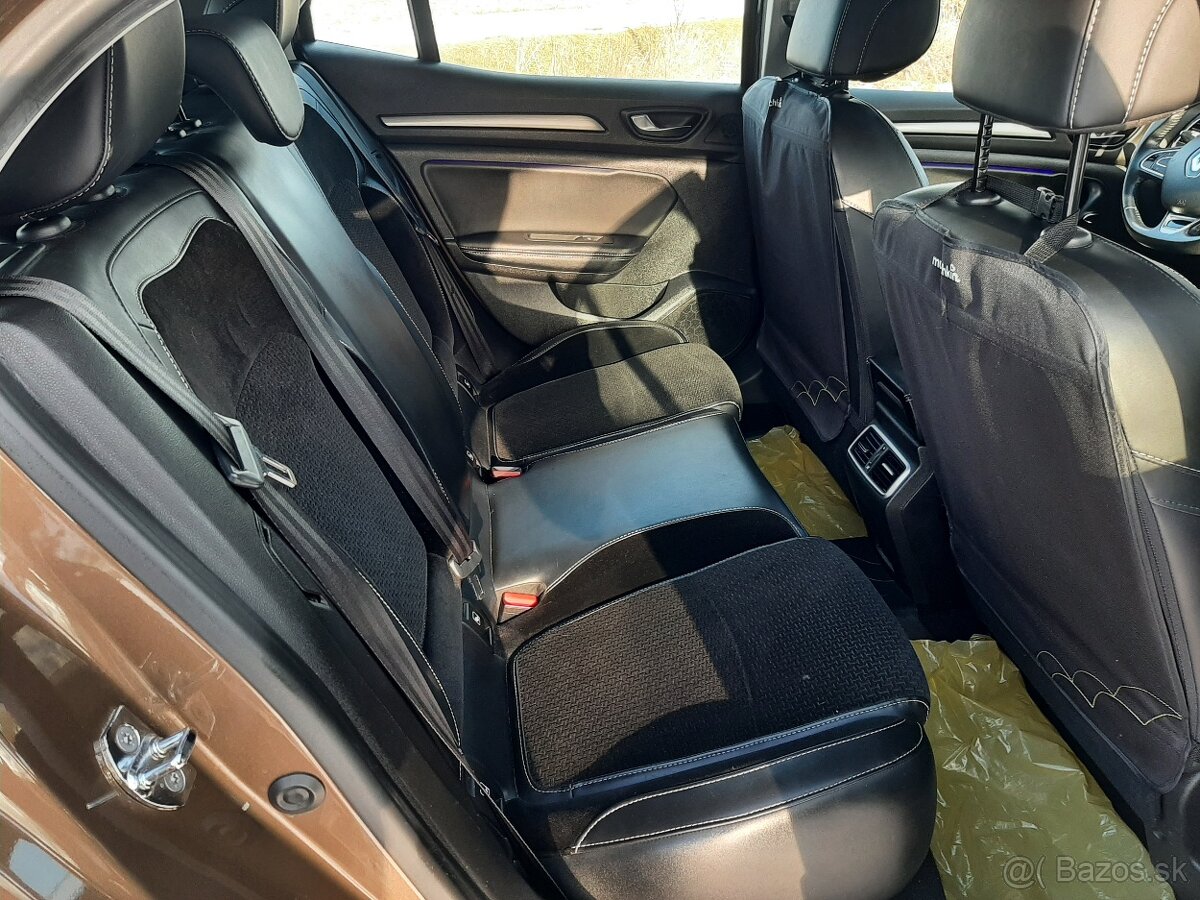 Renault Megane IV - 9