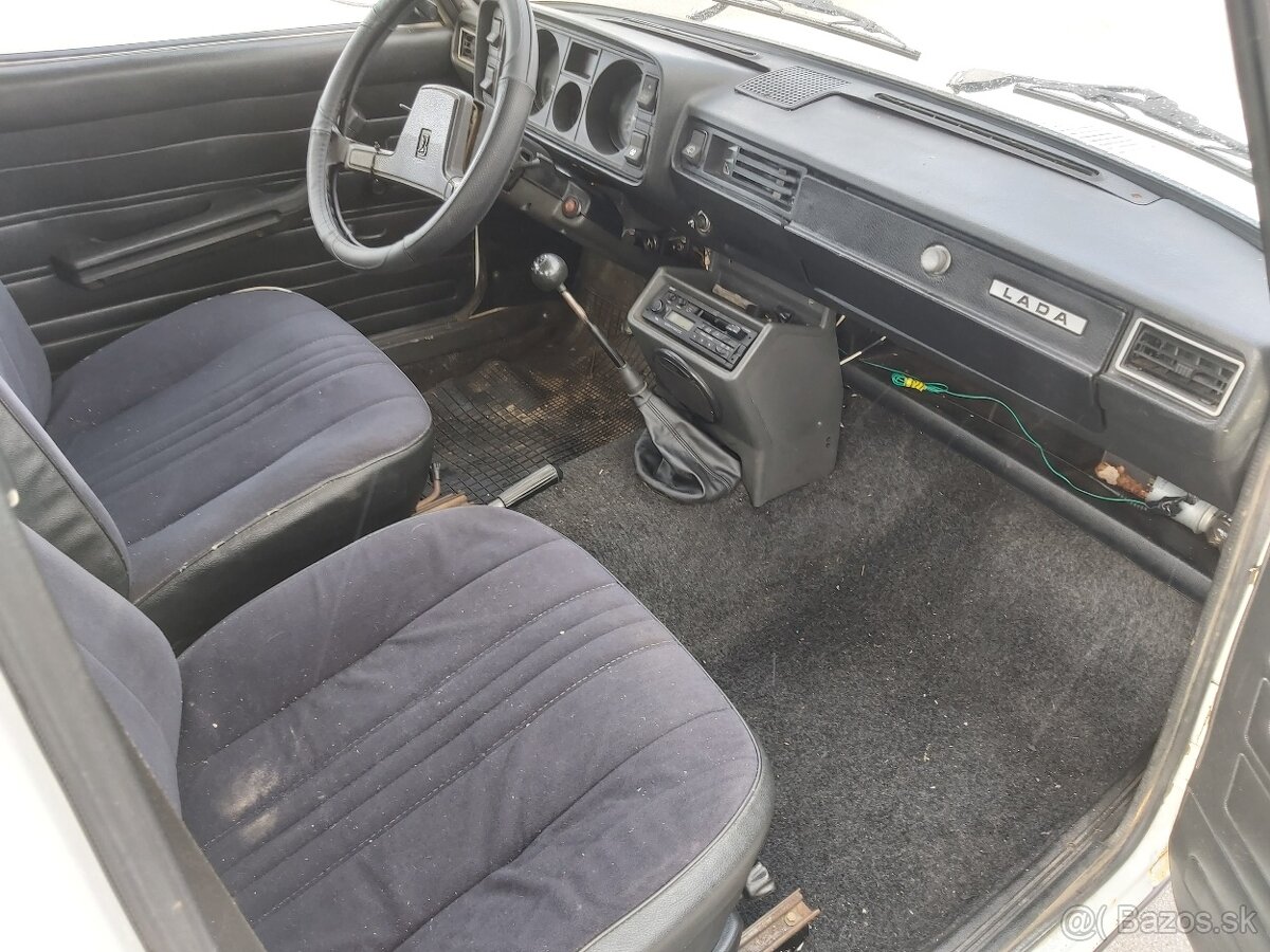 Lada 2104 kombi 1500 (21043) - 9