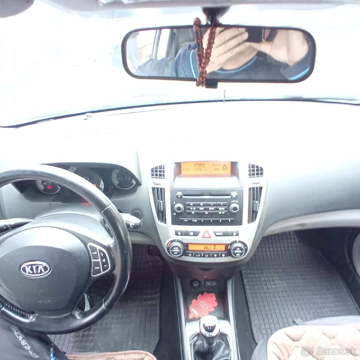 Predám Kia CEED 1.4 Benzin - 9