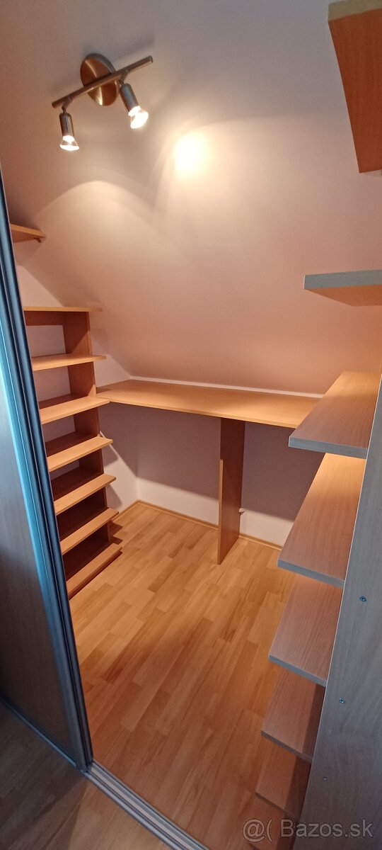 Prenájom 3- izbový rodinný dom s priestorom pre podnikanie - 9