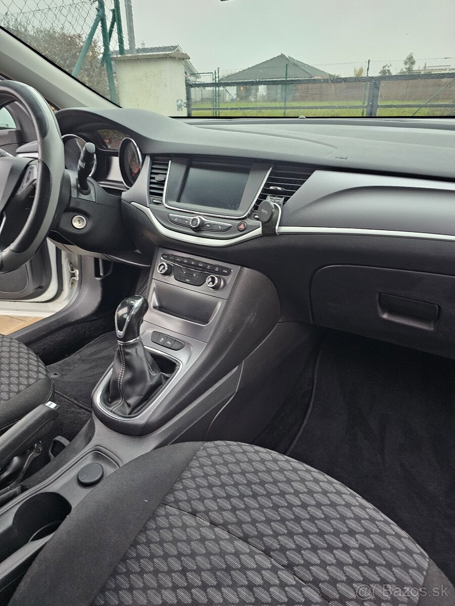 Opel Astra 2017 - 9