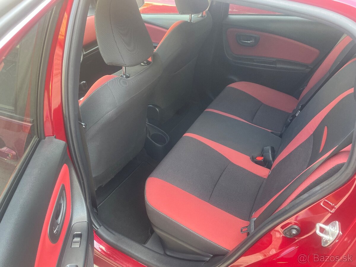 Toyota Yaris hybrid Selection 39000km - 9