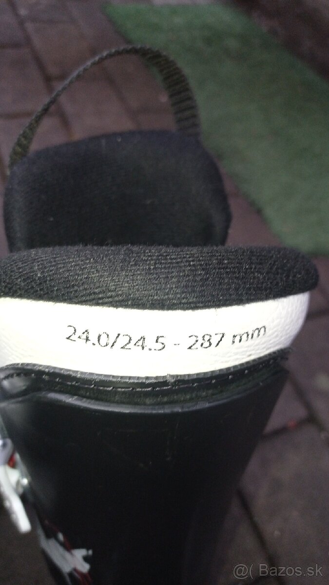 Predám detský lyžiarsky set Atomic - 9