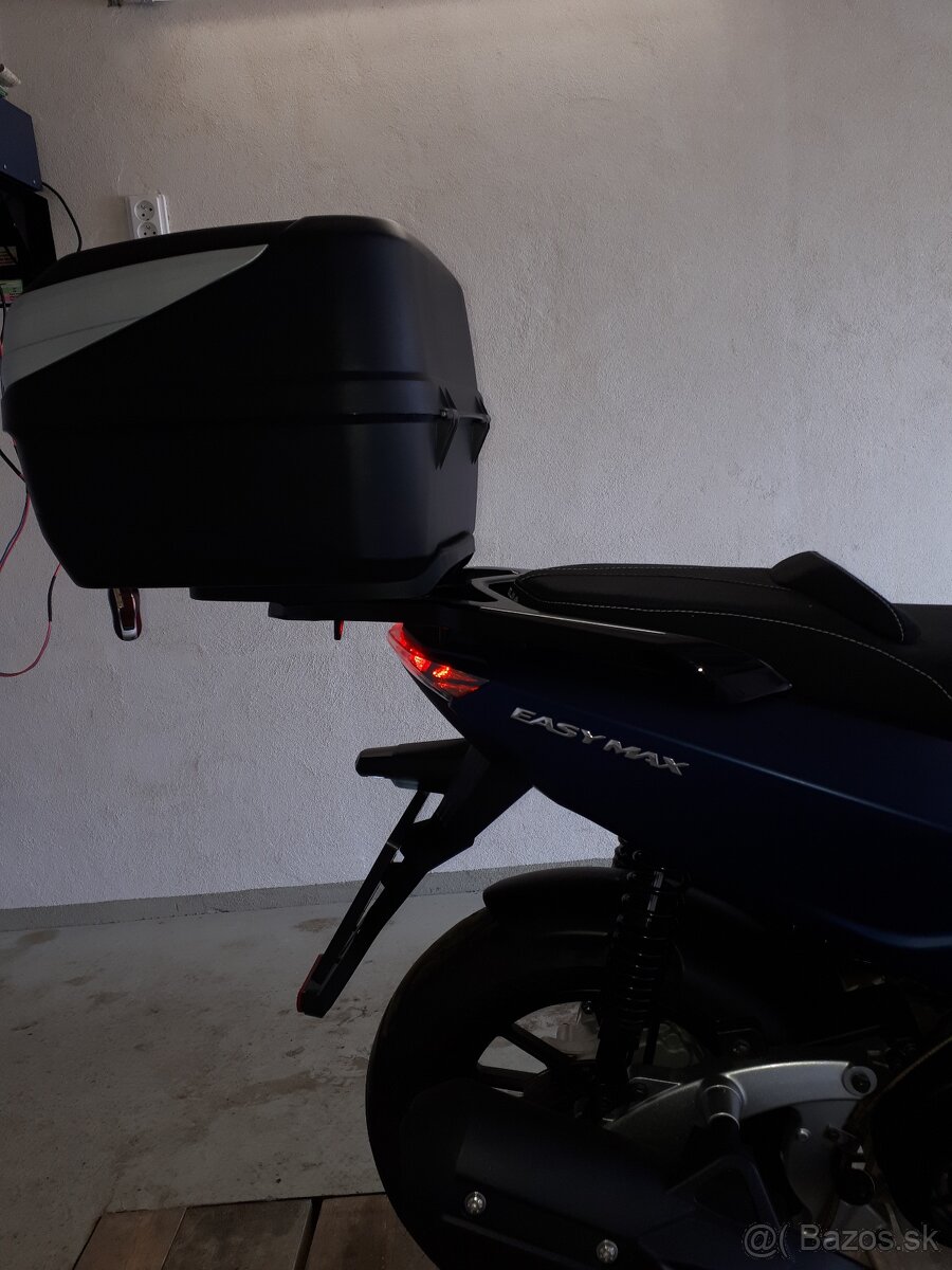 Predám skuter Longjia Easymax 125 - 9