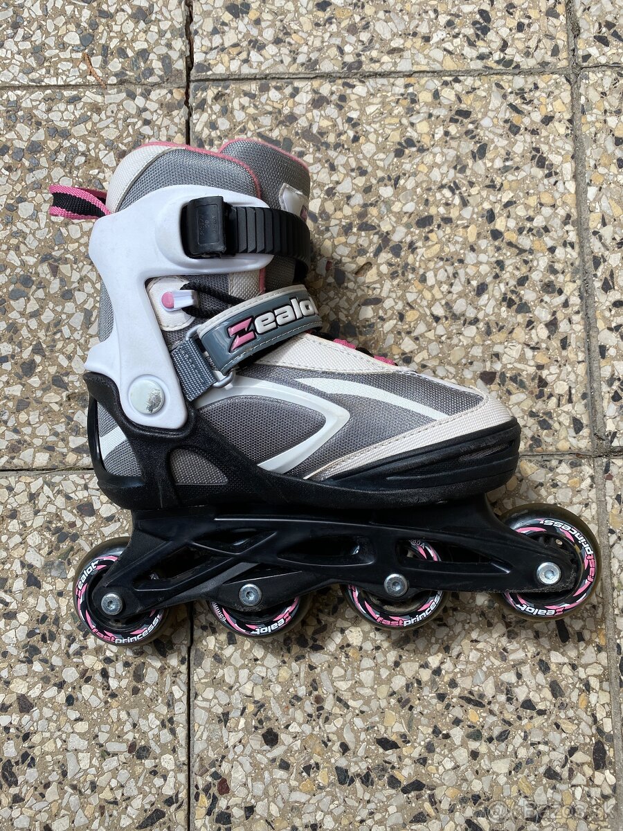 KOLIESKOVÉ KORČULE - 9