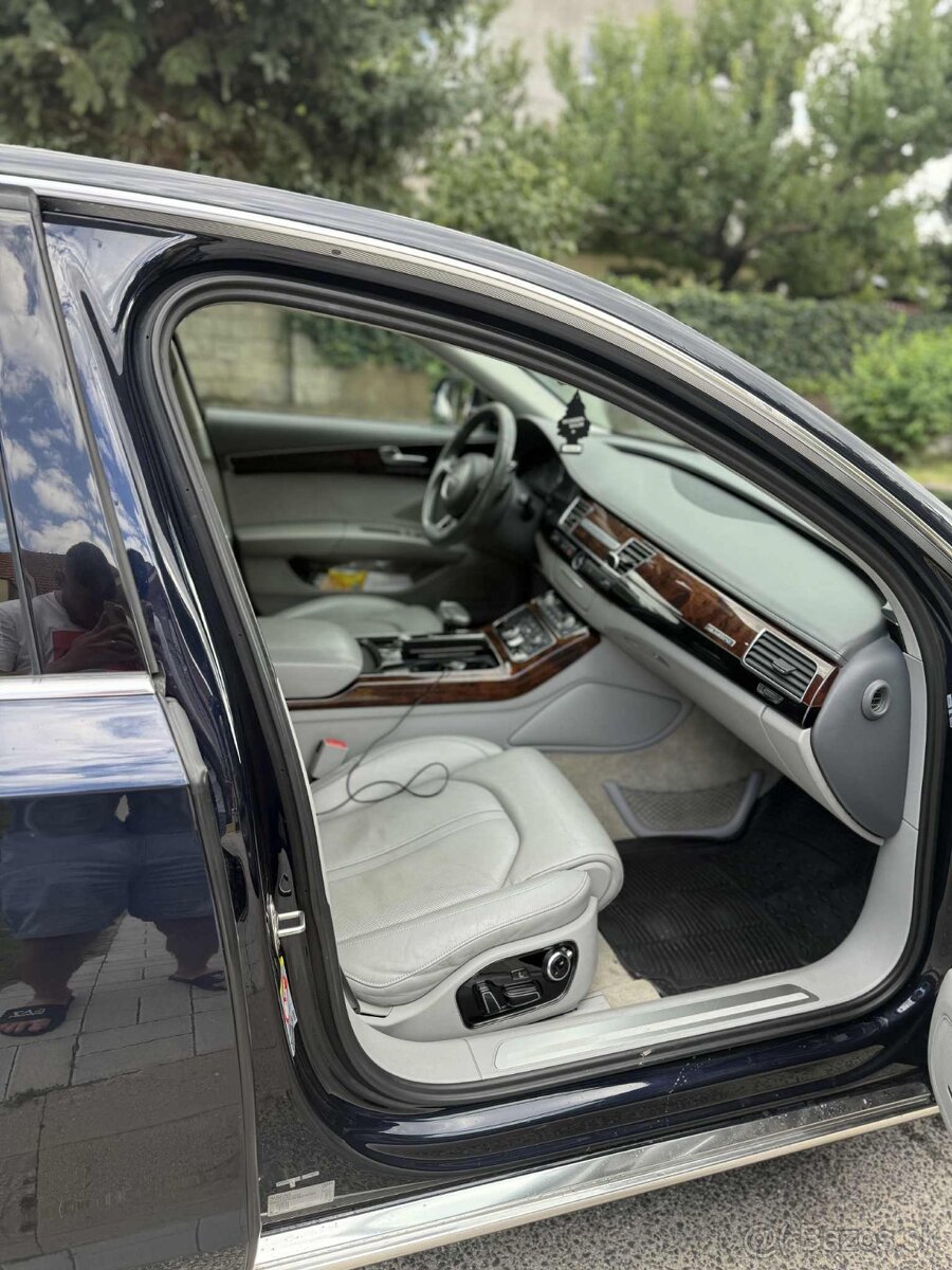 AUDI A8 4,2TDI - 9