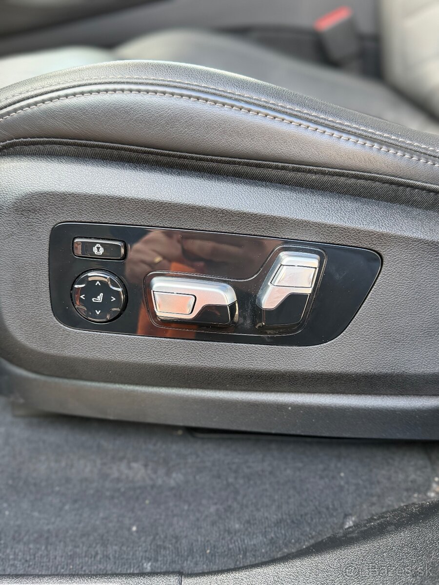 BMW X5 xDrive40i LCI (2024) - 9