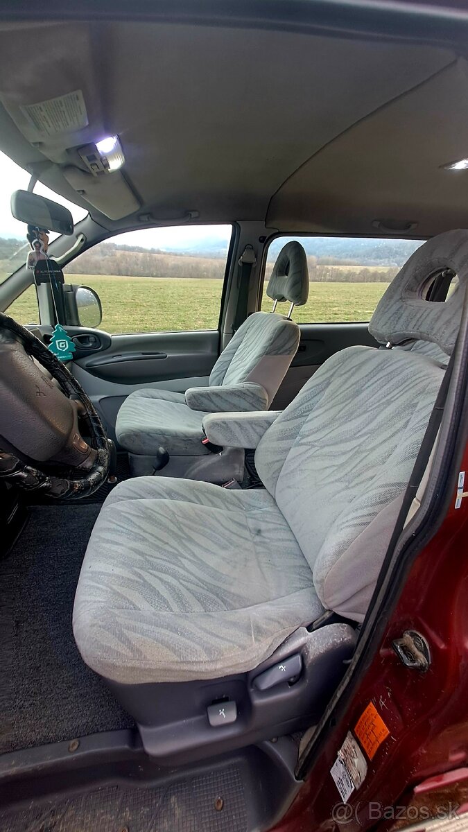 Mitsubishi L400 Space Gear - 9