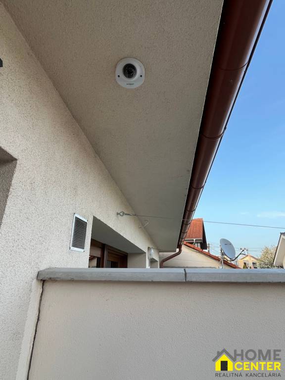 RETRVOVANÁ veľkorozmerná garáž, Okružná cesta, Komárno - 9