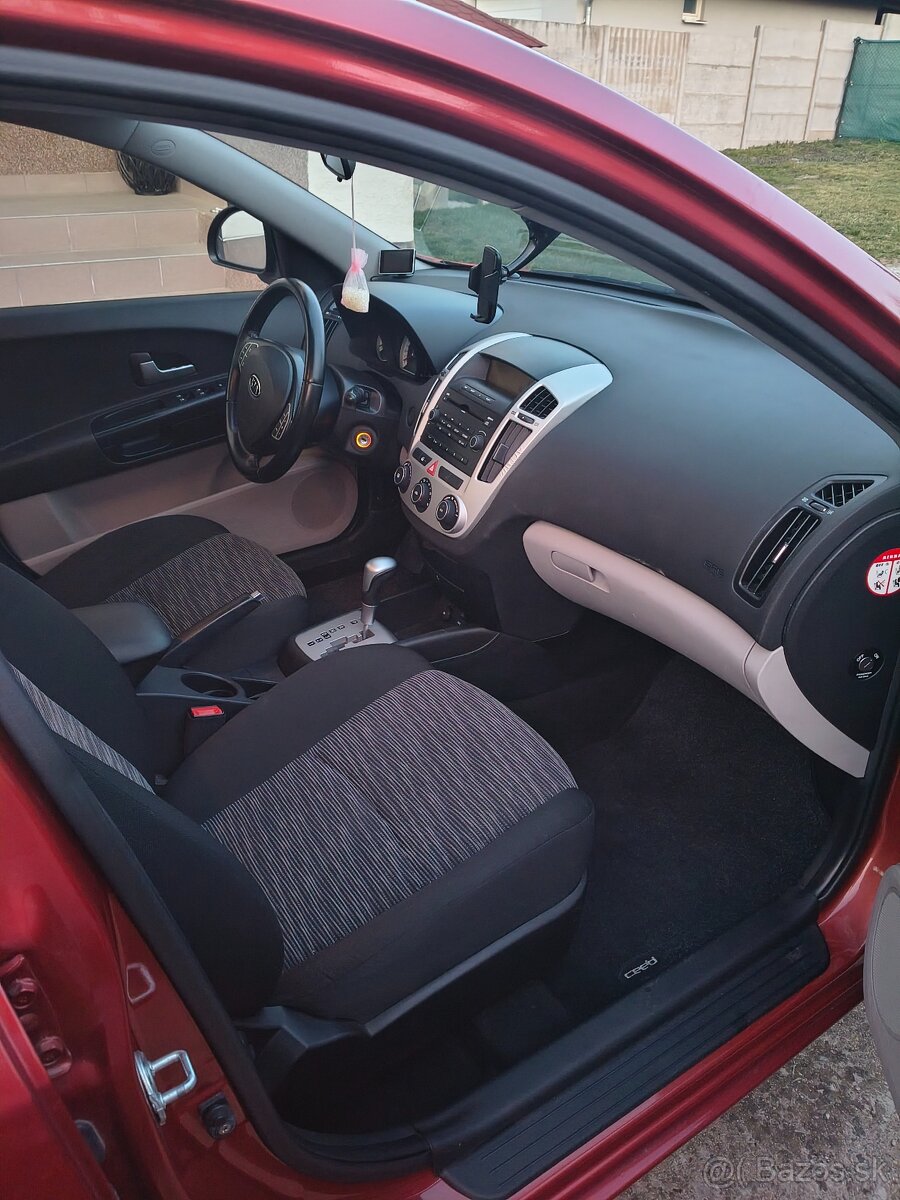 Kia Ceed 2008 1.6 benzín automat - 9