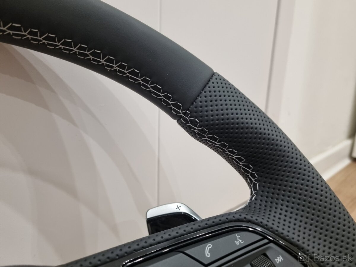 AUDI VYHRIEVANÝ EXCLUSIVE KOŽENÝ VOLANT S PADLAMI - 9