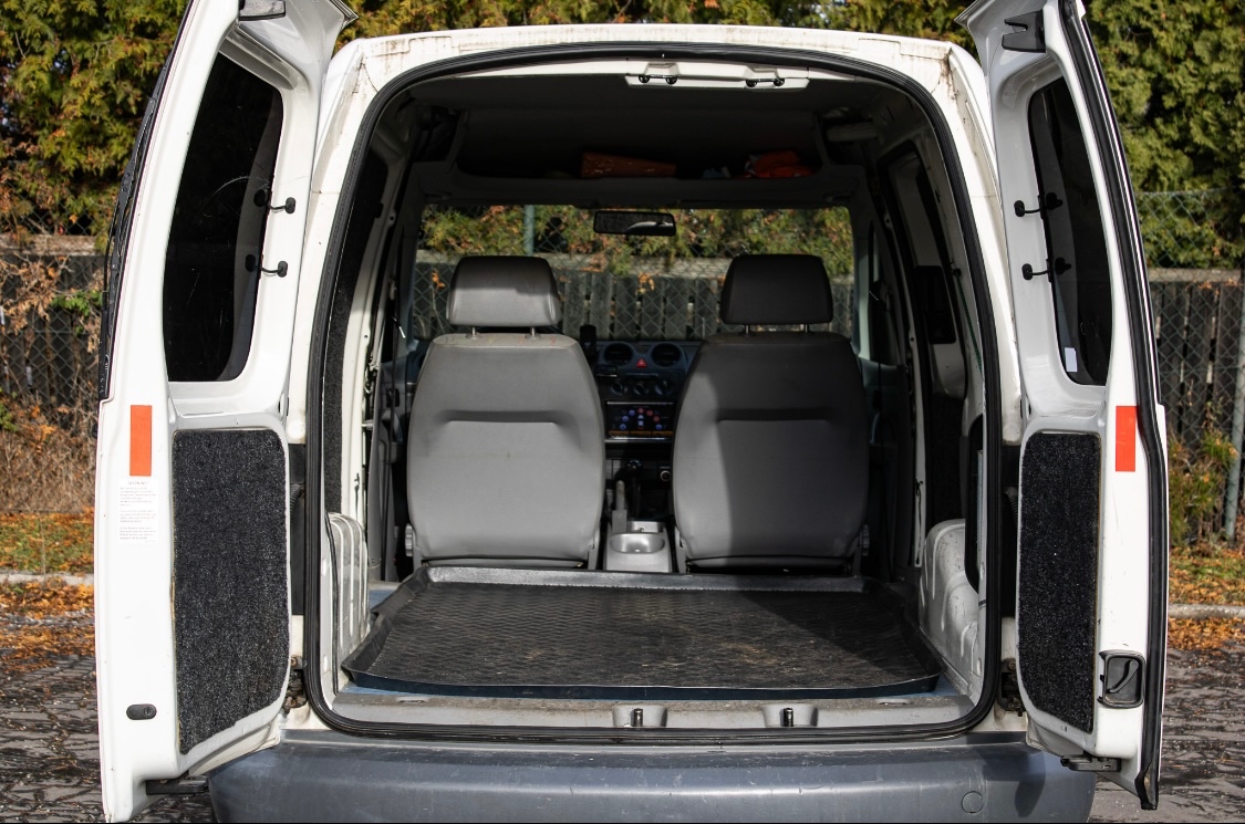 Volkswagen Caddy 1.9 TDI – 2-miestny VW - 9