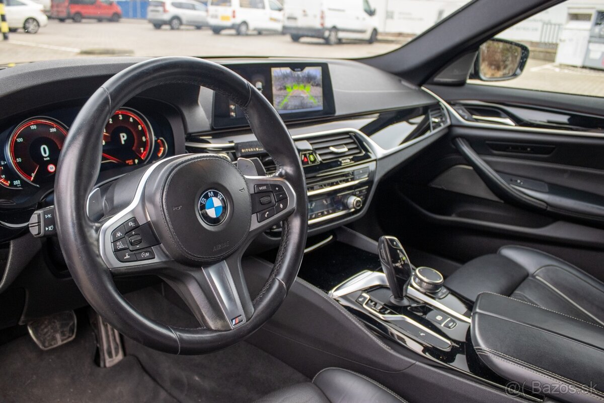 BMW Rad 5 M550i xDrive A/T - 9