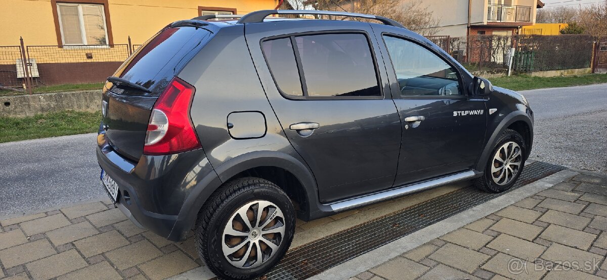 Dacia Sandero Stepway 1,6MPi M2010 - 9