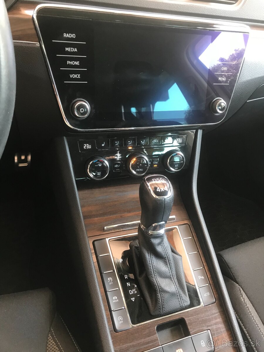 Škoda Superb Combi Scout 2.0TDi DSG - 9