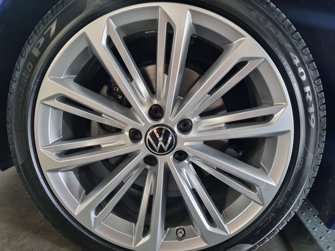 Stredové krytky pukličky VW 3D Nový model 5H0601171 66mm - 9