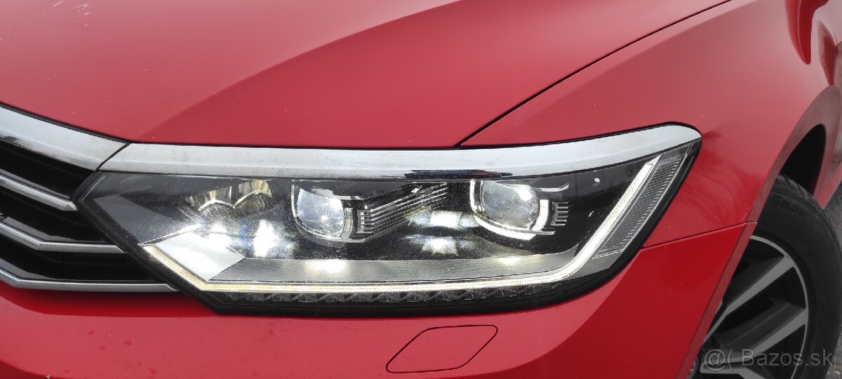 Volkswagen Passat Variant Comfortline 2.0 TDI DSG 4MOTION - 9