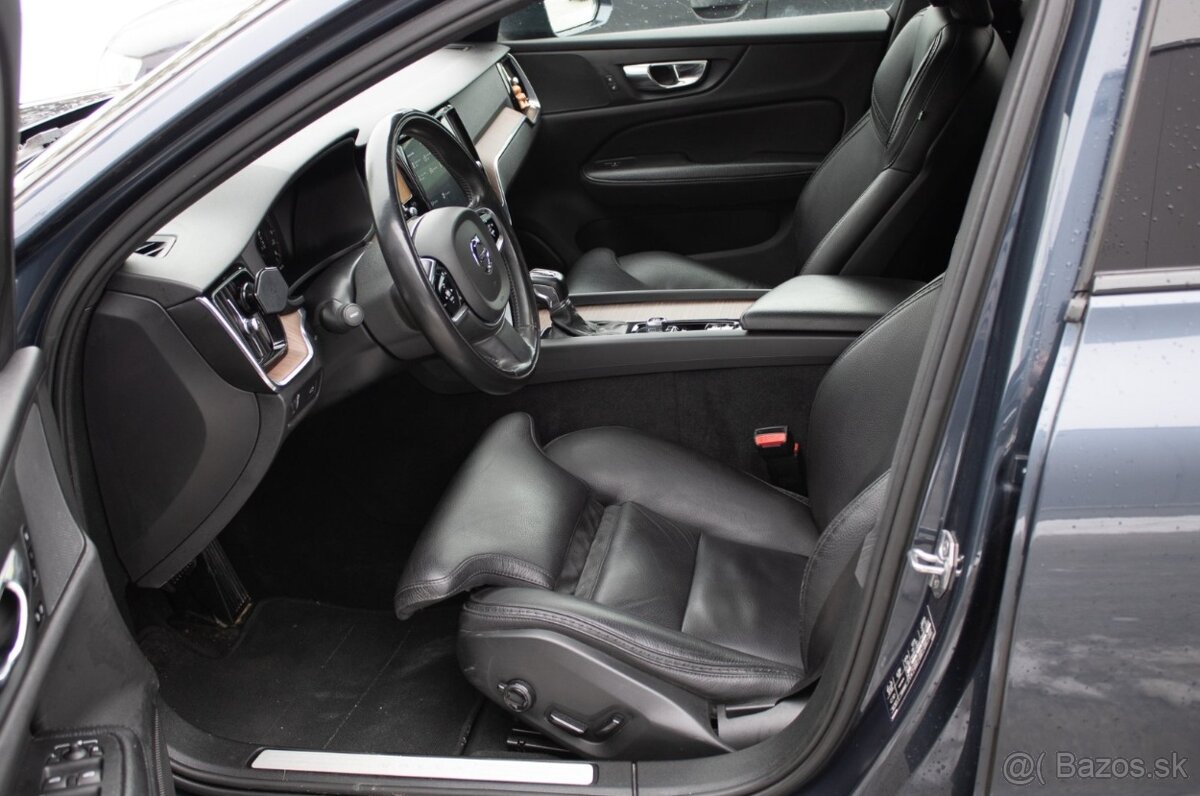 Volvo V60 Cross Country D4 AWD Pro AUTO. - 9