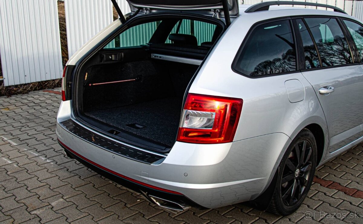 Škoda Octavia Combi 2.0 TDI RS - 9