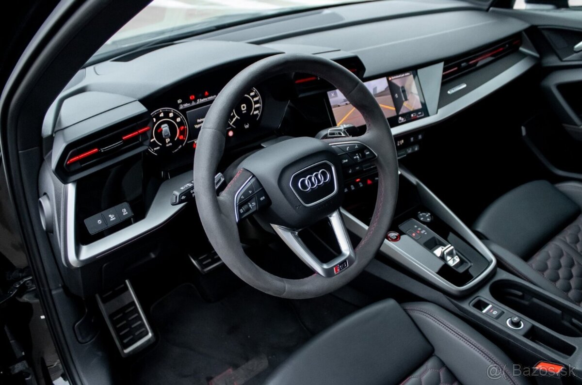 Audi RS3 2.5 TFSI - 9