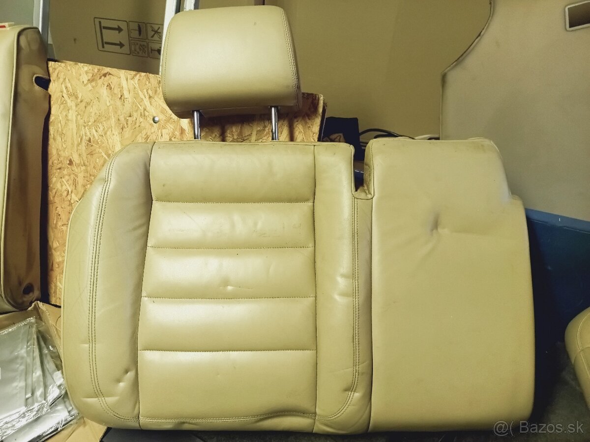 Béžove sedačky touareg 7l - 9