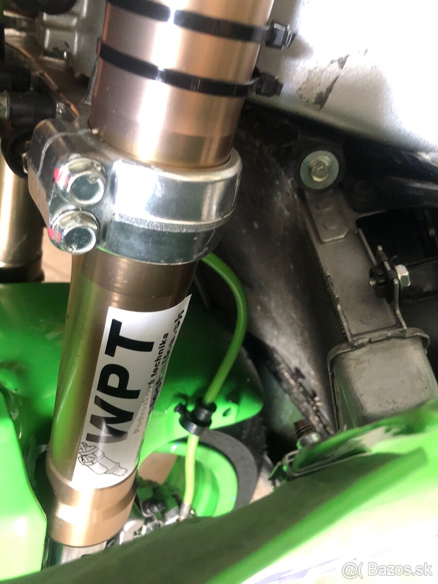 Kawasaki ZXR 400 - 9