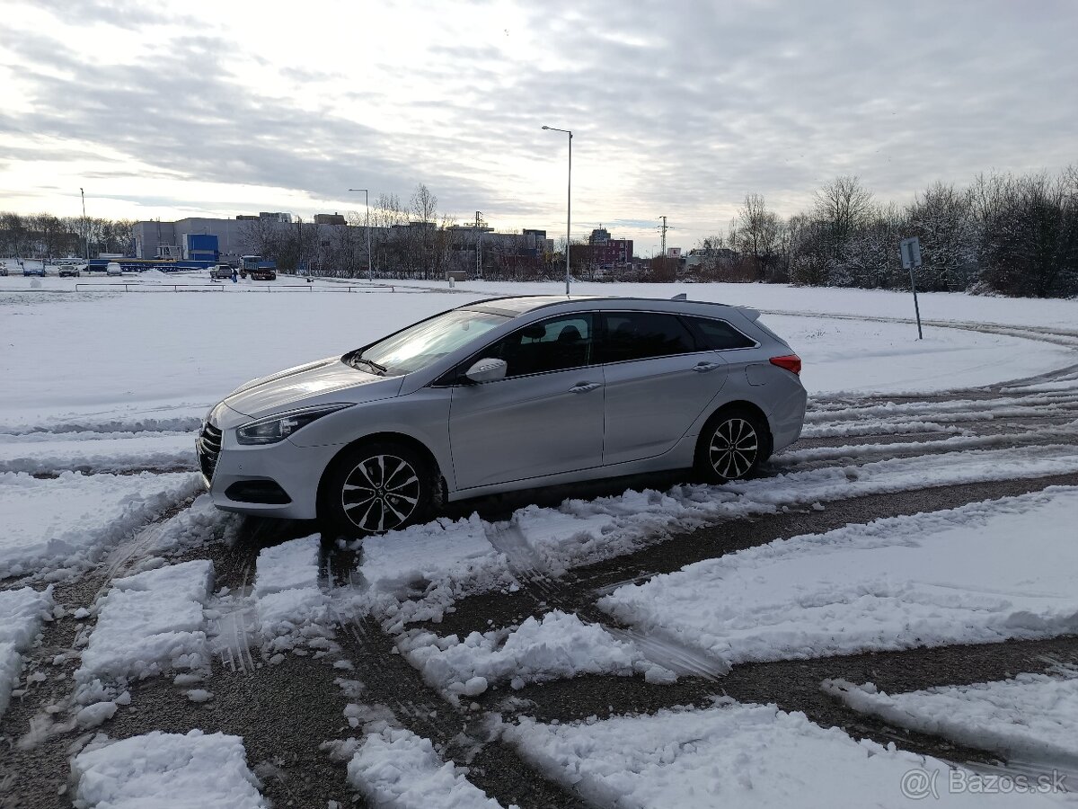 Hyundai i40 CW CRDi - 9