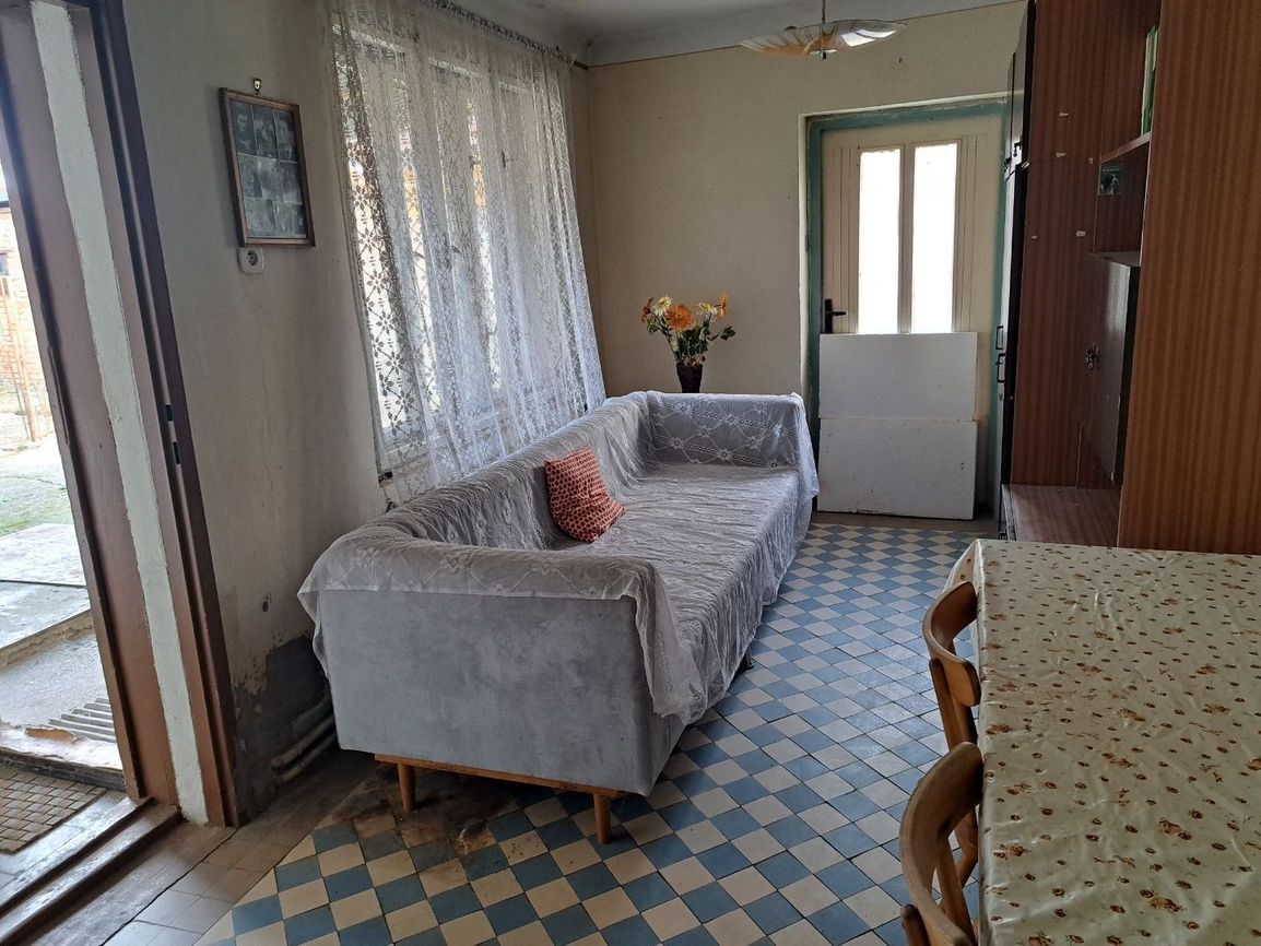 Rodinný dom na predaj v tichej lokalite v Cíferi s pozemkom - 9