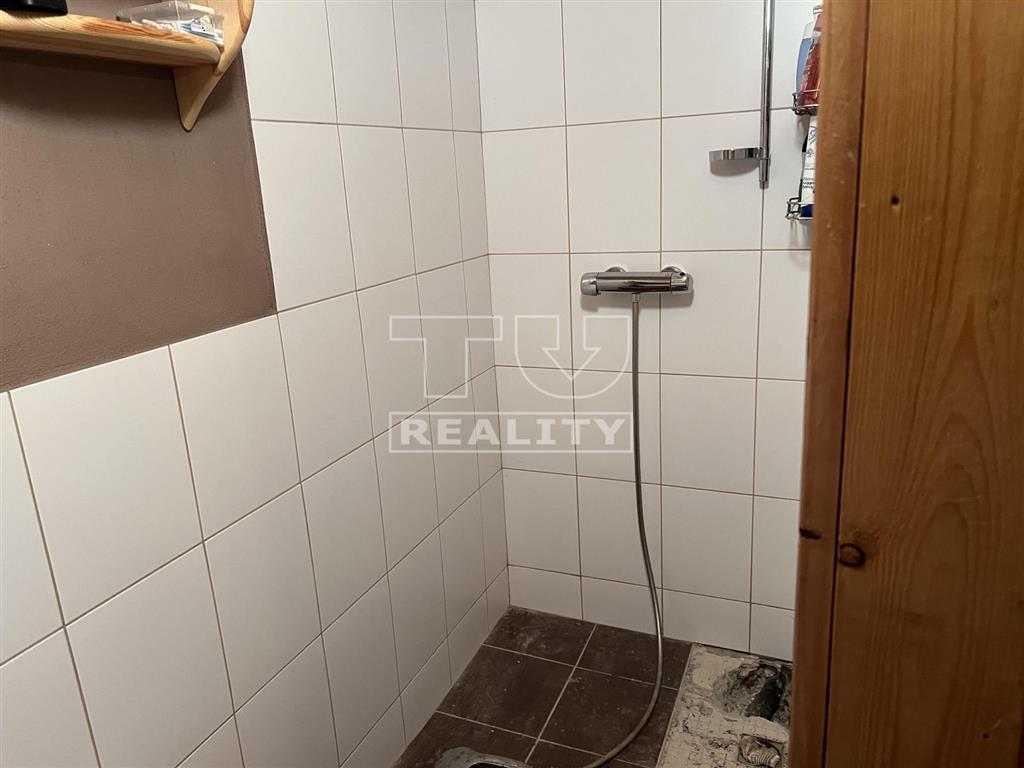 TUreality ponúka na predaj útulnú Chatu v Jakubovanoch... - 9