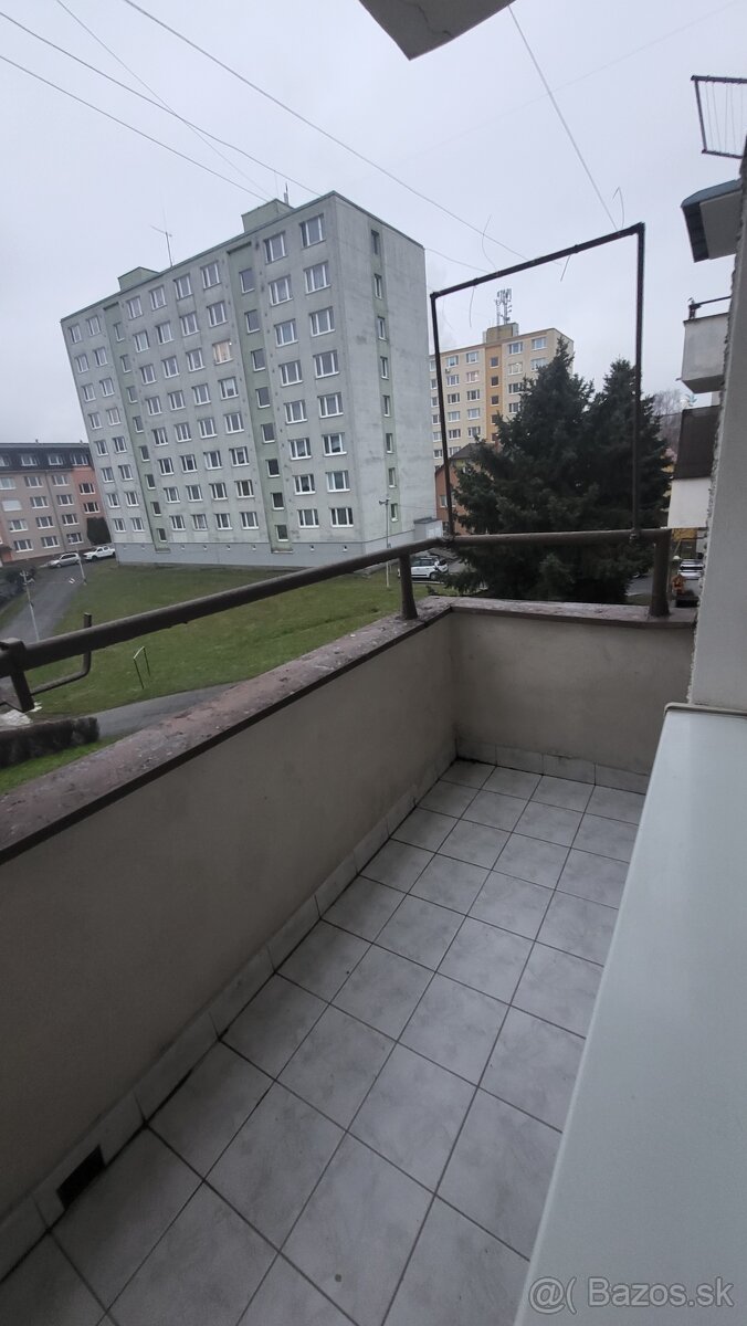 Prenajmem 3-izbový veľký byt - 9