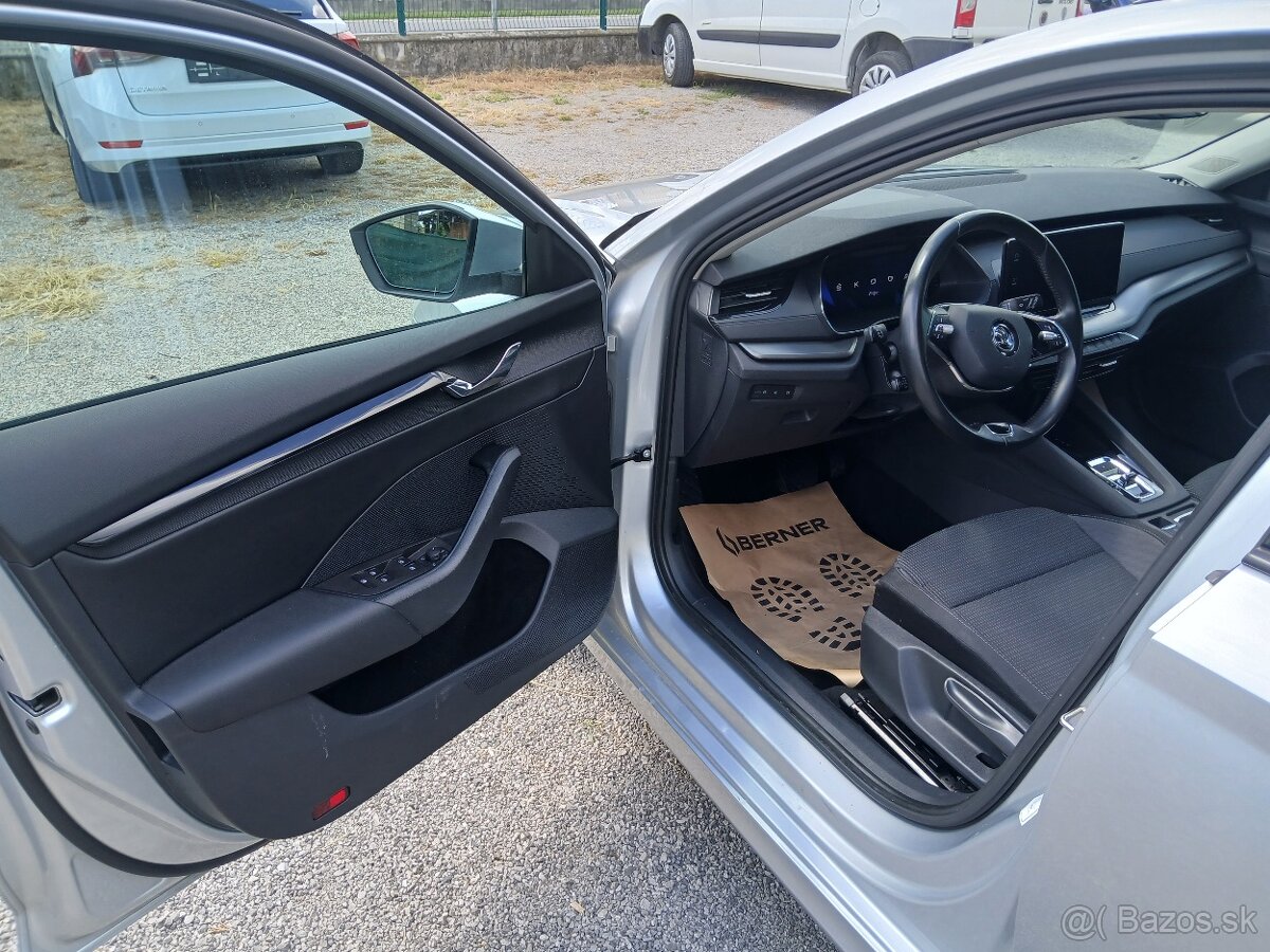 Škoda Octavia IV 2.0 TDI DSG - 9