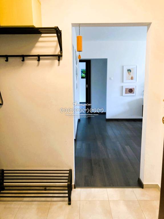 REZERVOVANÉ - Na predaj 4-izbový tehlový byt na Družbe - 9