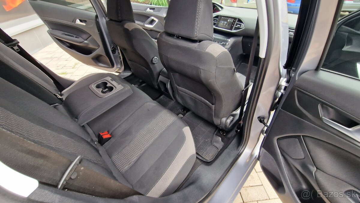 Peugeot 308SW 1.2i 111.000km - 9