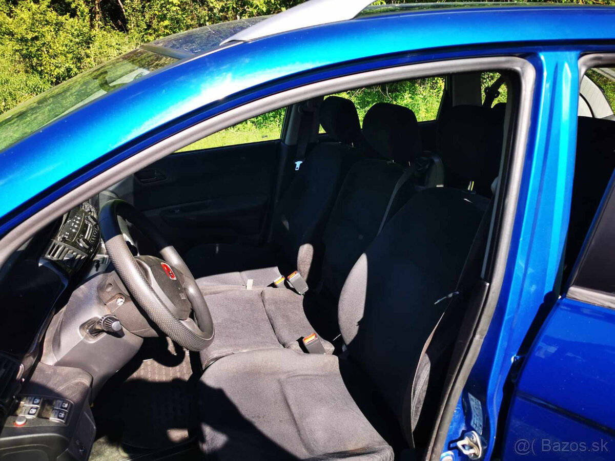 Honda FR-V 1,7 92kW 2005 - 9