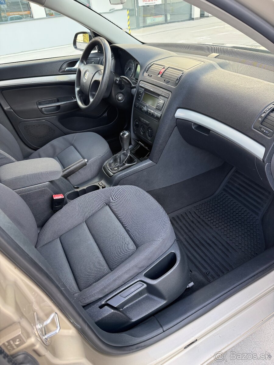 Škoda Octavia 1.6 MPI 75kw TOP STAV - TOP - 9