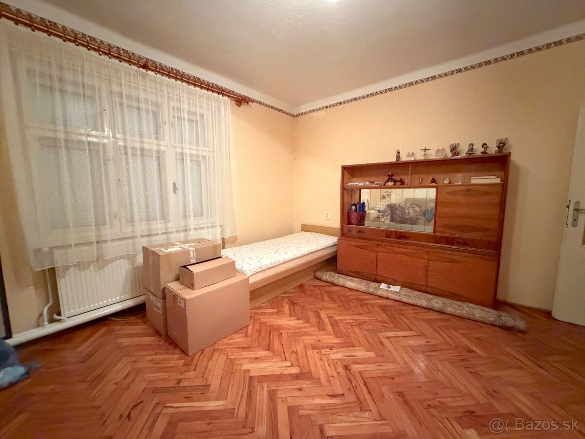 Priestranný rodinný dom na majestátnom pozemku – Kubáňovo - 9