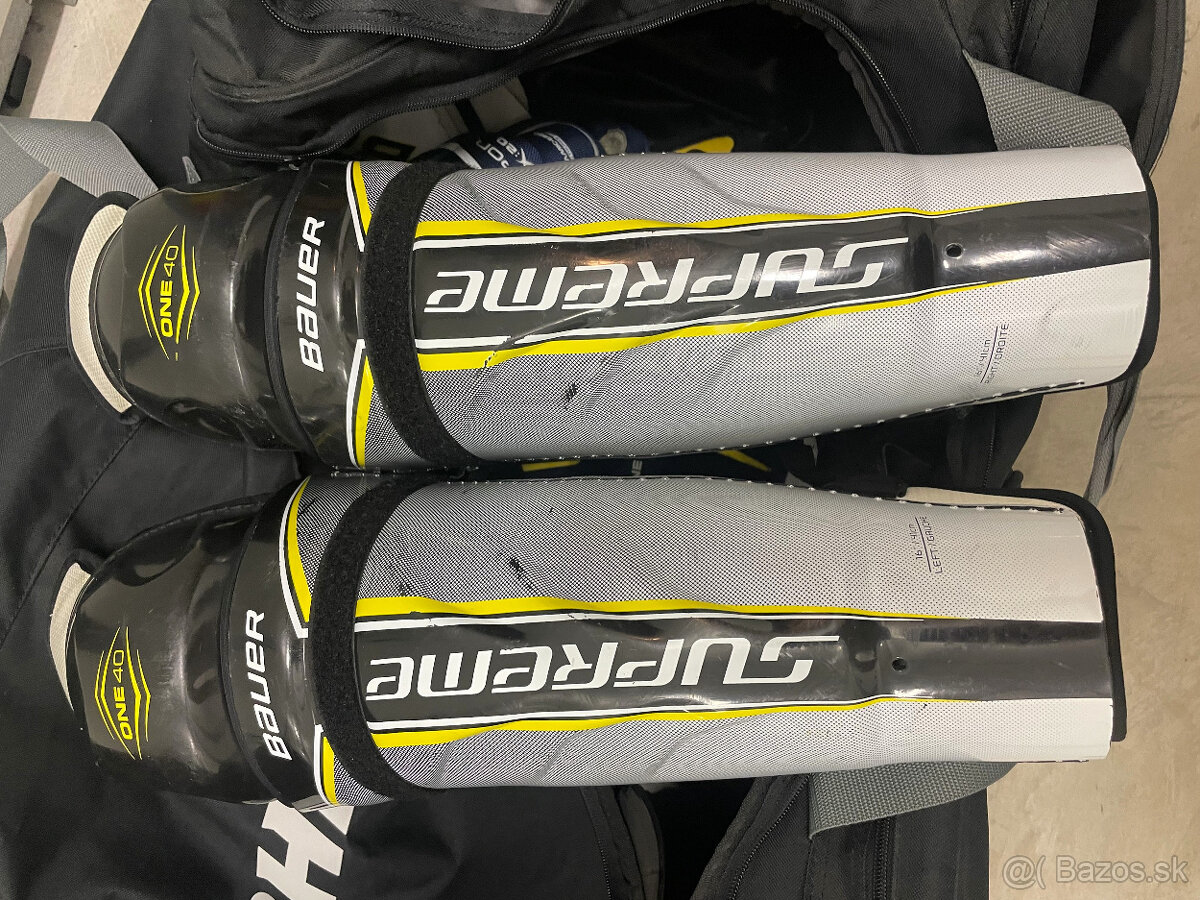 Predam hokejovu vystroj Bauer Supreme One 40 Senior - 9