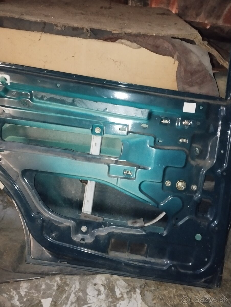 Sklo na piate dvere Felicia + ďalšie diely - 9