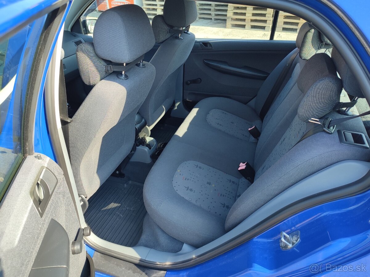 Škoda Fabia 1.4 MPi - 9