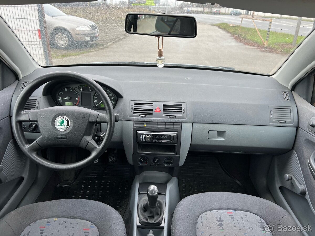 Škoda Fabia 1,2HTP benzín, 40kW, MT/5, rok:2002. - 9
