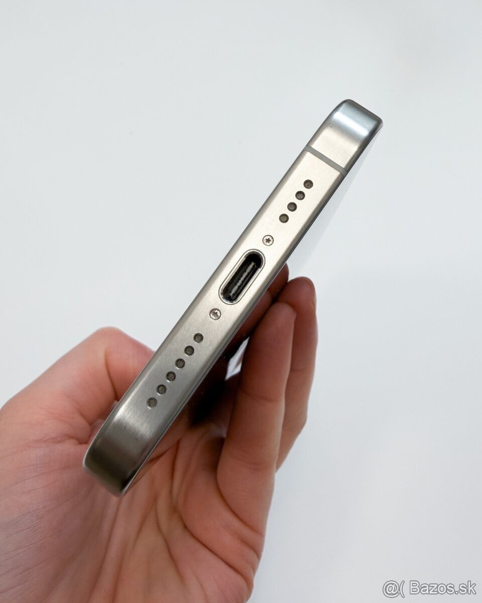 iPhone 15 Pro Max 256 GB - 9