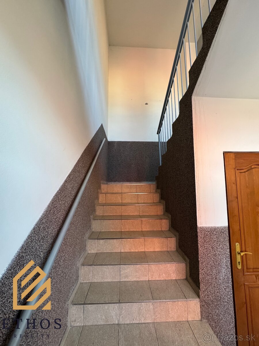 🏢 Na predaj: polyfunkčná budova–Krásno nad Kysucou (centrum - 9