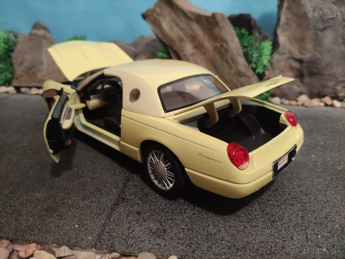 prodám model 1/18 ford thunderbird 2000 - 9