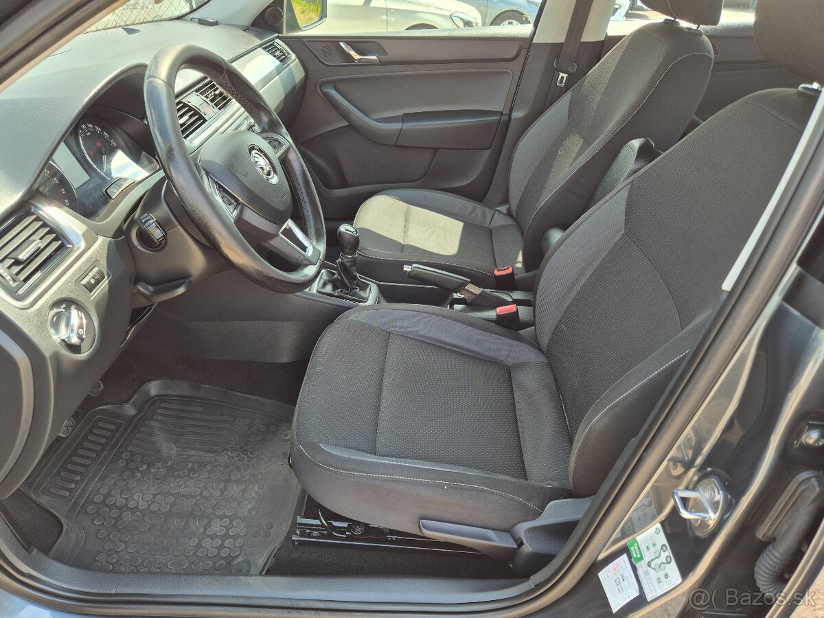 Škoda Rapid Spaceback SB 1.6 TDI 90k Ambition - 9