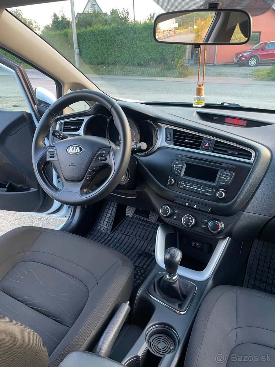 Kia ceed sw 1.4 73kw - 9