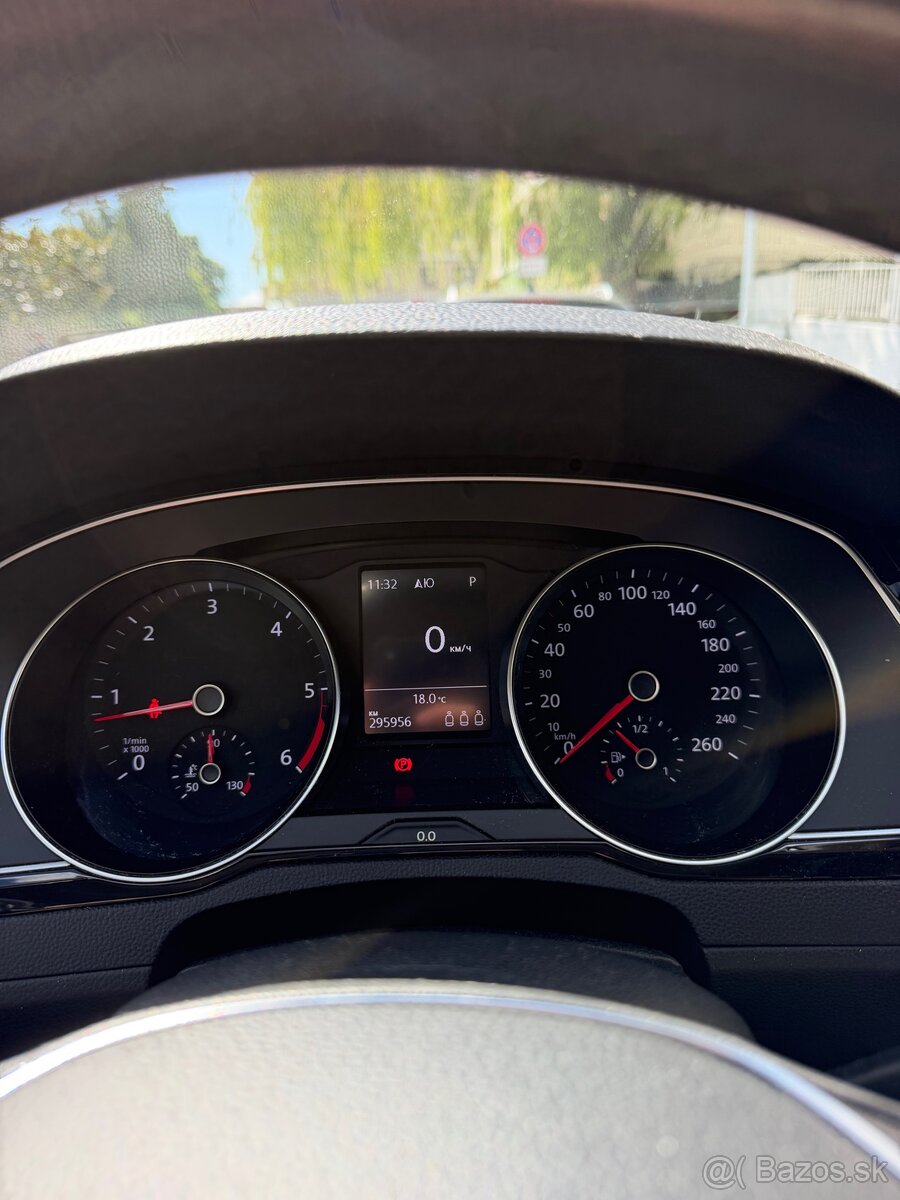 Volkswagen Passat DSG 110kw - 9
